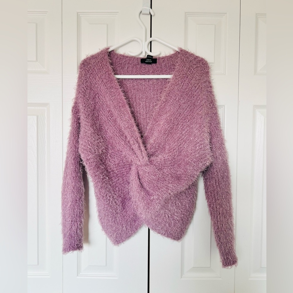 Urban Heritage Mauve V-Neck Sweater